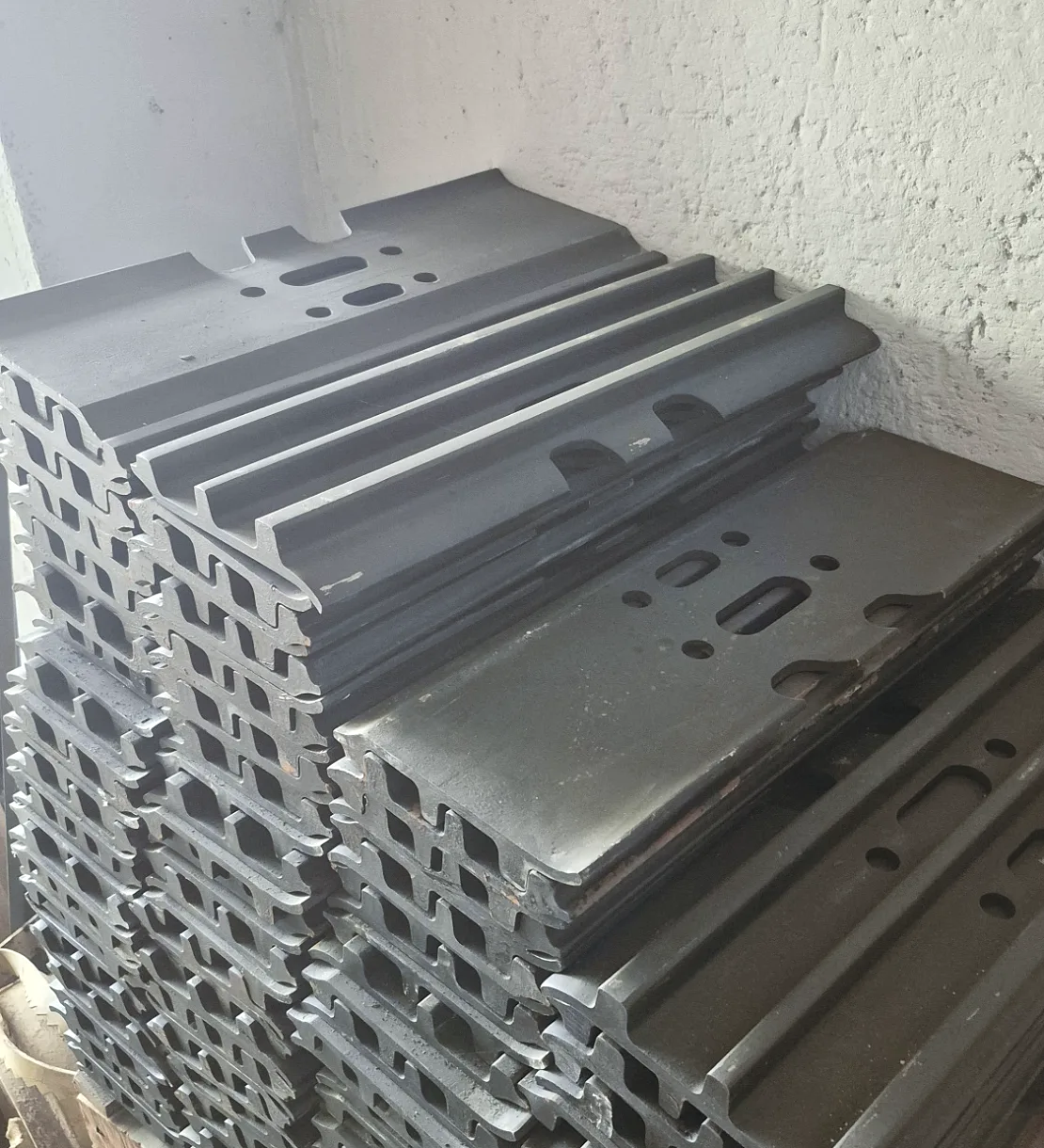 New track shoe plates in stock
